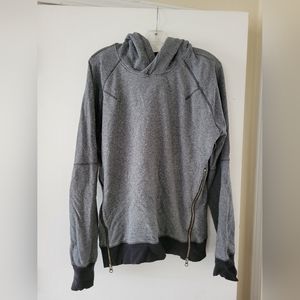 Lululemon om and roam sweatshirt